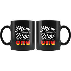 RobustCreative-German Mom of the Wild One Birthday Germany, Deutschland Flag Black 11oz Mug Gift Idea