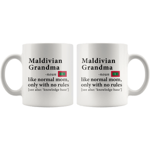 RobustCreative-Maldivian Grandma Definition Maldives Flag Grandmother - 11oz White Mug family reunion gifts Gift Idea